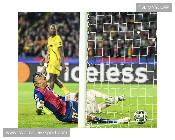 拉菲尼亚中路穿插破门巴萨庆祝