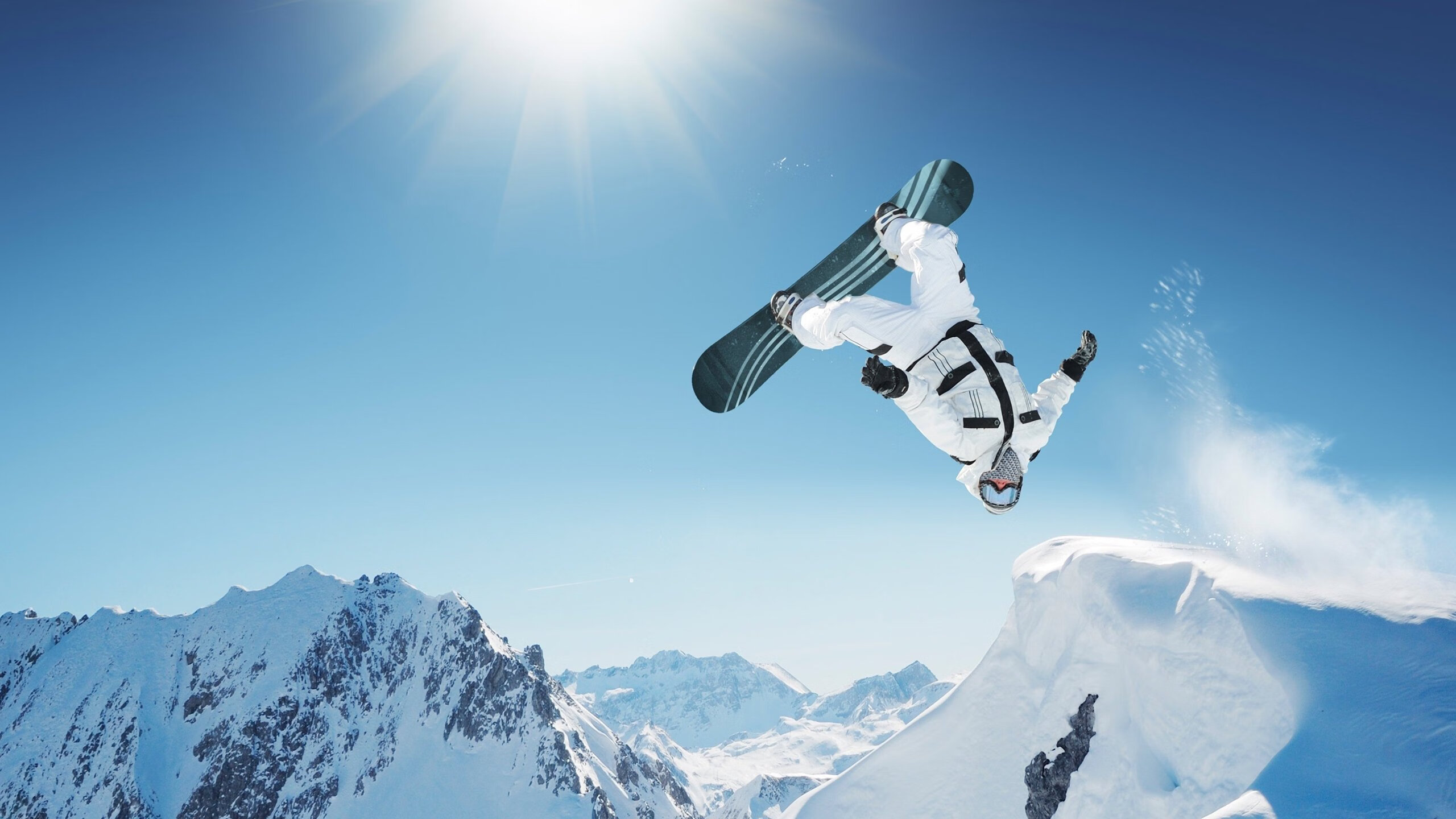 平板支撑极限挑战赛 多人坚持超过10分钟令人惊叹